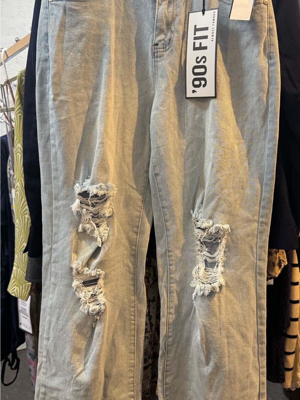 Almost Famous Light Beige Distressed '90s Boyfriend Jeans
